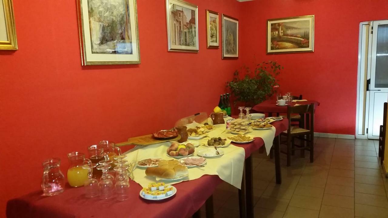 B&B Meddie Тиана Экстерьер фото